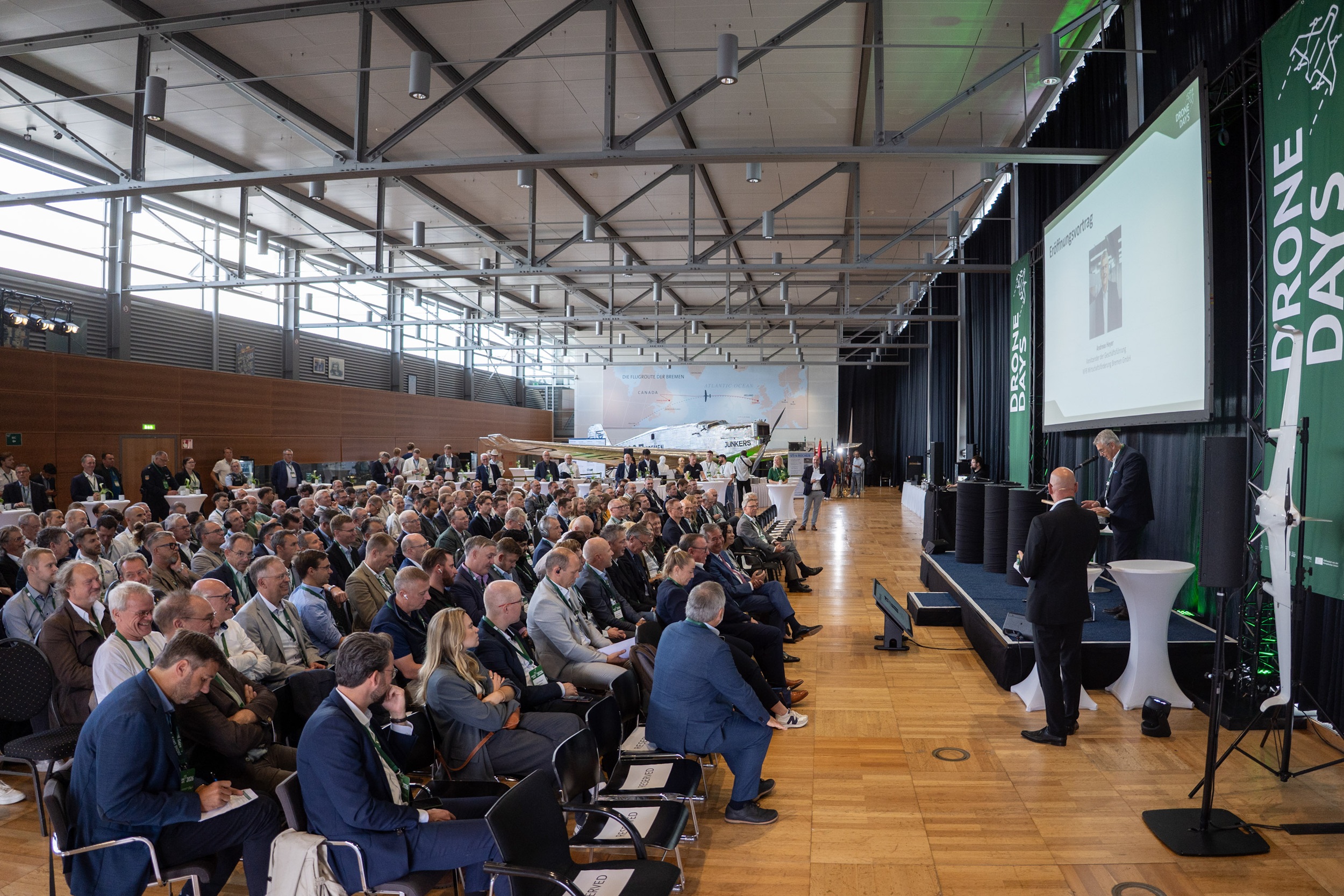 Drone Days bringen Fachwelt an Flughafen Bremen und nach Hatten