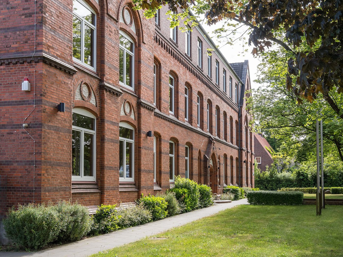Schüler aus Cēsis besuchen Achimer Rathaus