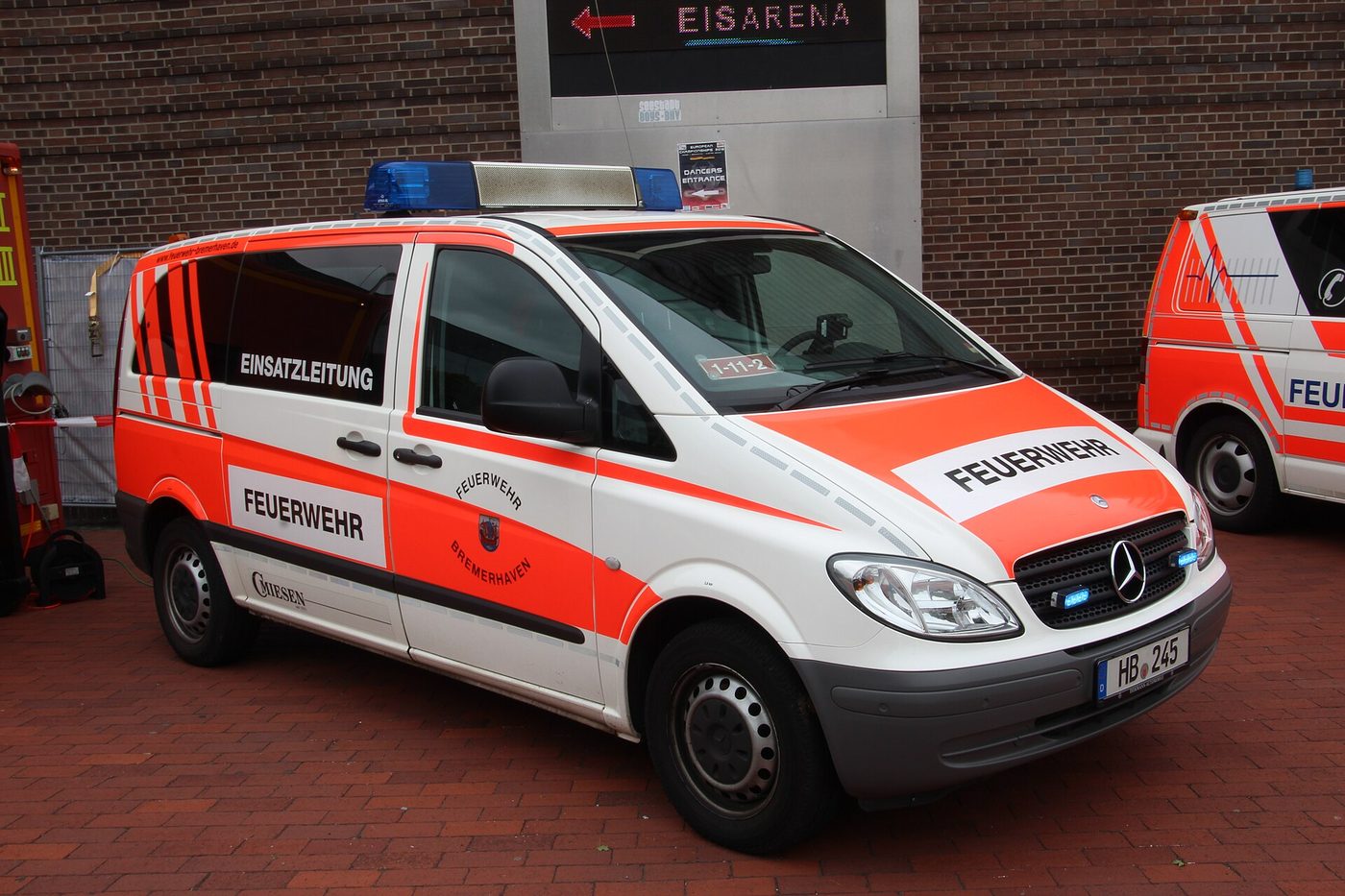 18 Menschen nach Wohnungsbrand in Bremerhavener Hafenstraße im Krankenhaus
