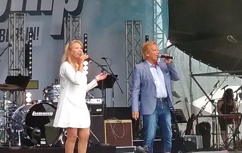 Judith von Judith & Mel verletzt sich bei Treppensturz schwer